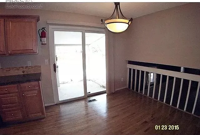 1441 Avondale Pl — Photo 7