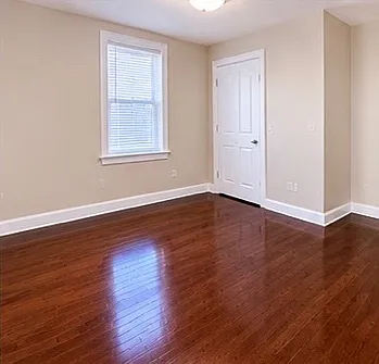 Colonial Ave — Photo 9