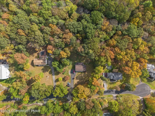2216 Campanile Ct, East Stroudsburg, PA 18301