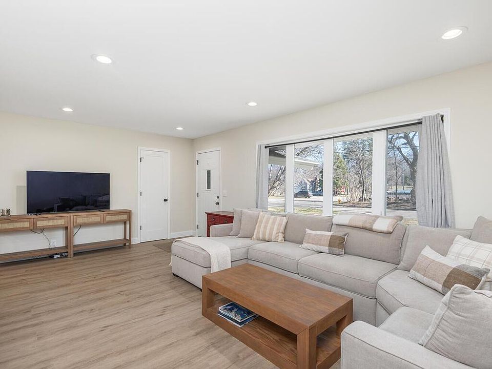 545 Orchid Ln N, Plymouth, MN 55447 | Zillow