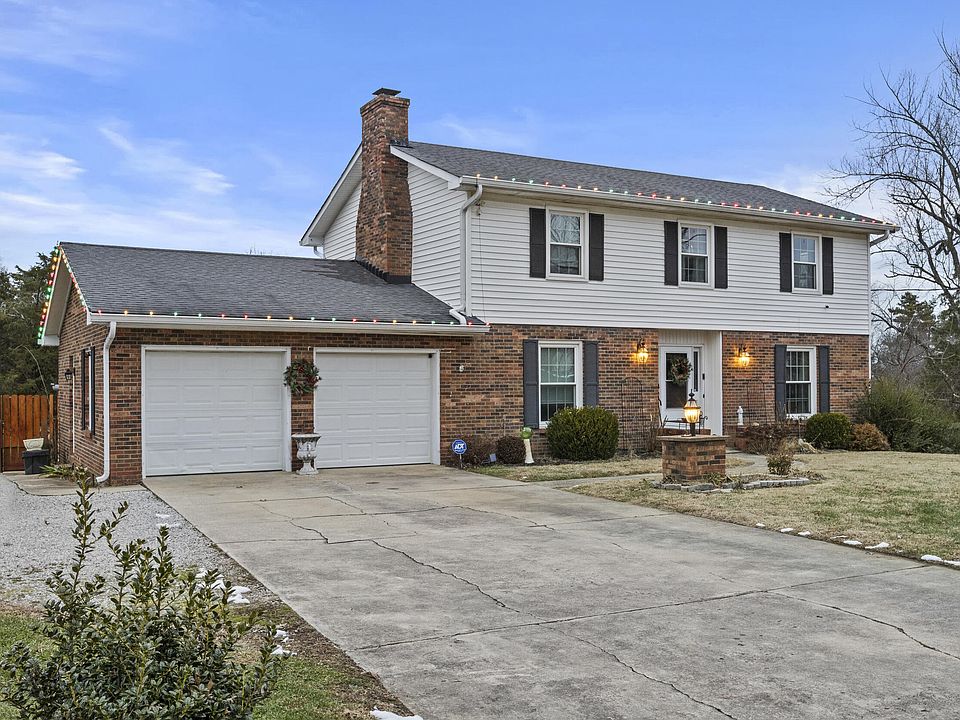 1st image of 200 Walnut Hill Dr
