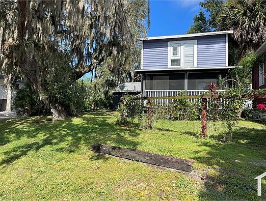 1st image of 905 Lake Emerald Dr