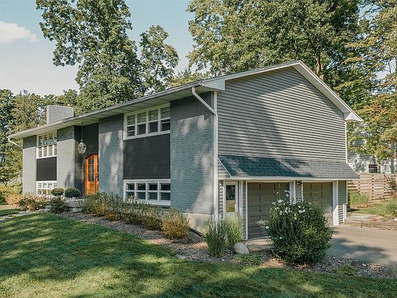 4th image of 2600 Stamford Dr