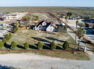 15 W Skyview Dr, Del Rio, TX 78840