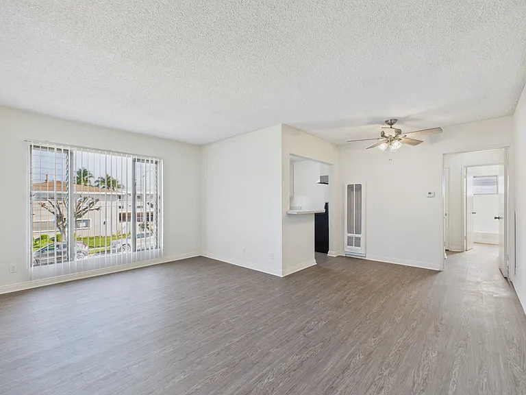 9682 Alwood Ave — Photo 24