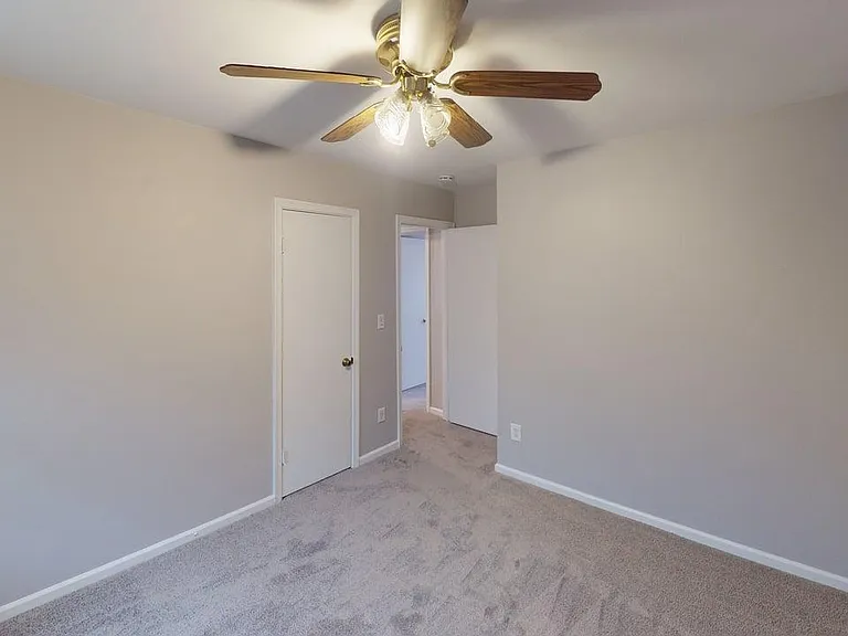 5524 Annandale Dr — Photo 16