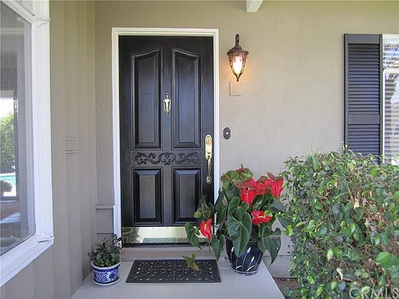 3rd image of 6739 Brentmead Ave