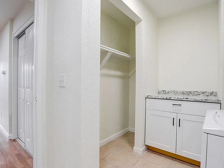 1 and 2 bed Apartments! Many with W/D in unit! Rent Specials! Call Today! Tour Today! — Photo 11