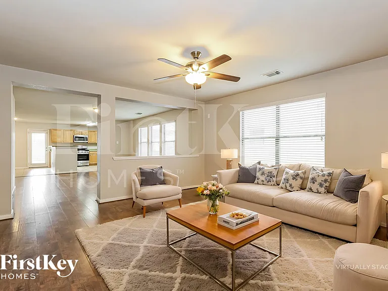 29311 Legends Hill Dr — Photo 4