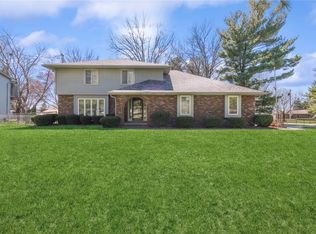 6280 Ashworth Rd, West Des Moines, IA 50266