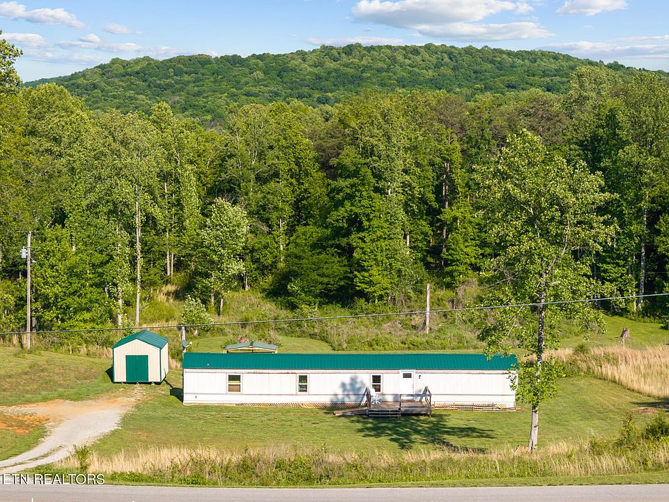 1st image of 390 Sparkmantown Rd