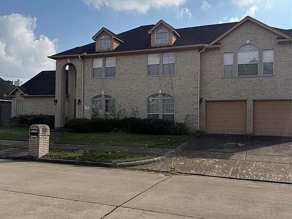 5th image of 4030 Glen Cove Dr