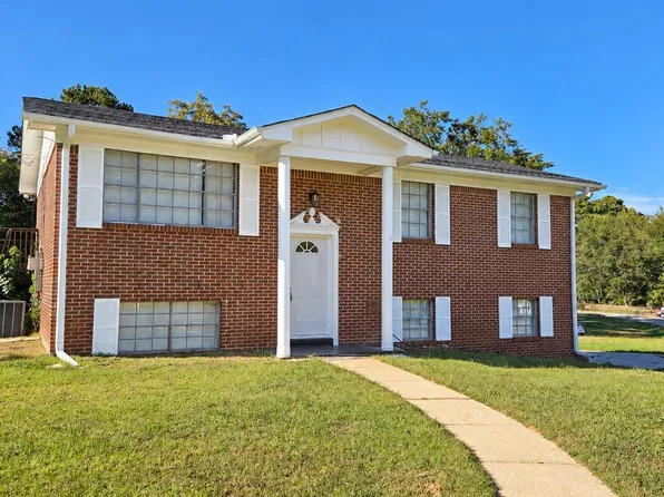 5800 Longview Dr, Adamsville, AL 35005