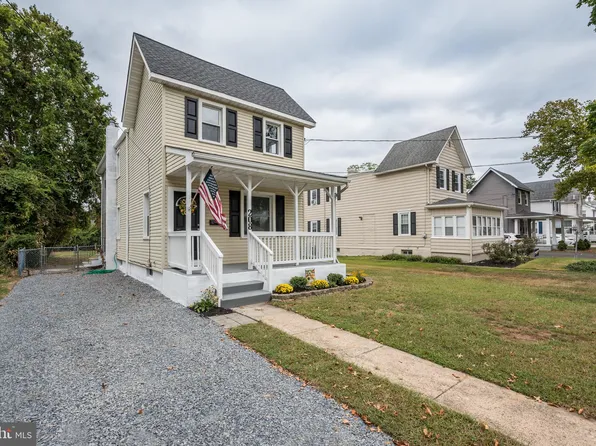 208 Delaware Ave, Palmyra, NJ 08065