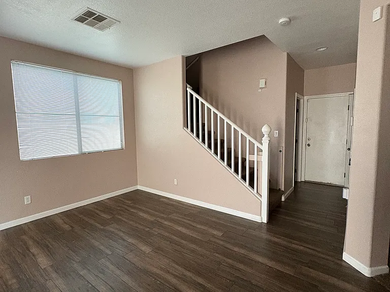 5253 Pendergrass St — Photo 8
