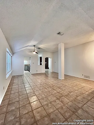 5758 Cedar Cv — Photo 2