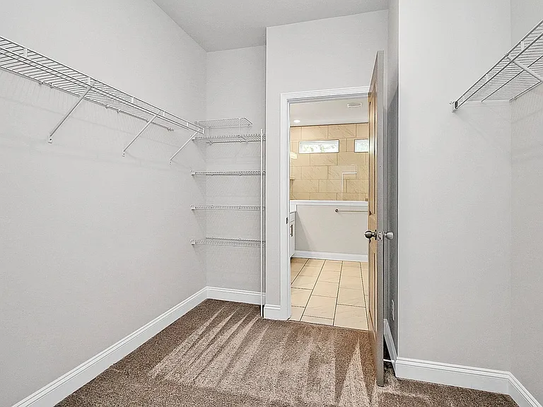 2536 Barry St — Photo 19