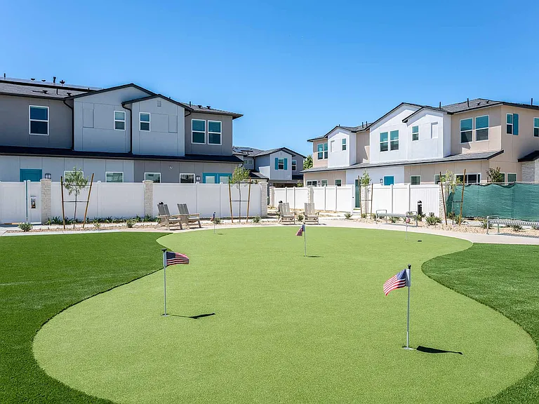 Desert Meadows Townhomes — Photo 4