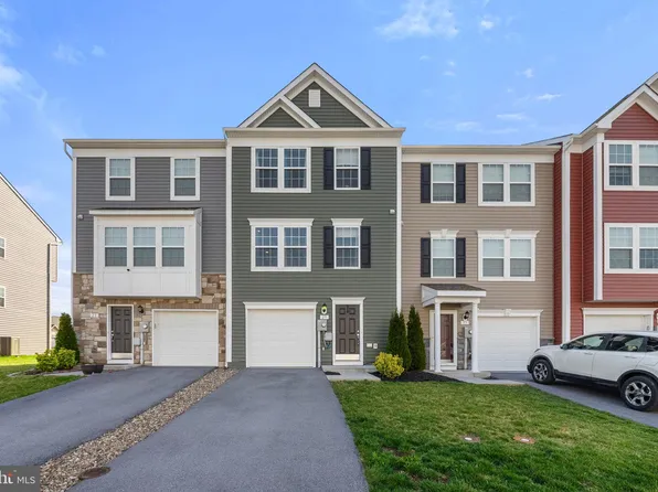 29 Cecily Way, Ranson, WV 25438