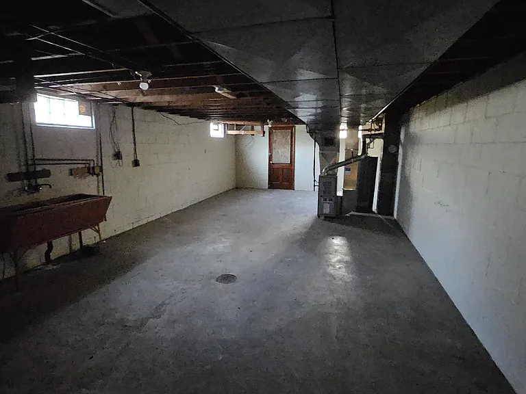 1629 Spring Ave NE #NA — Photo 10