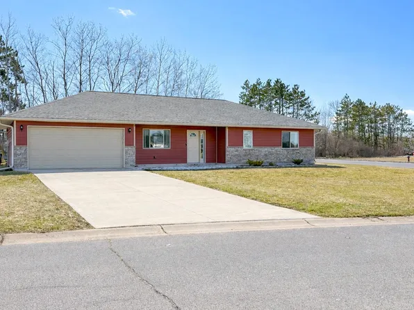 301 13th St NE, Milaca, MN 56353
