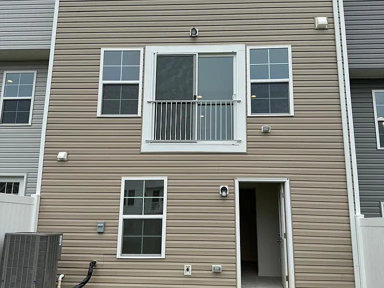120 Tuxford Rd — Photo 6