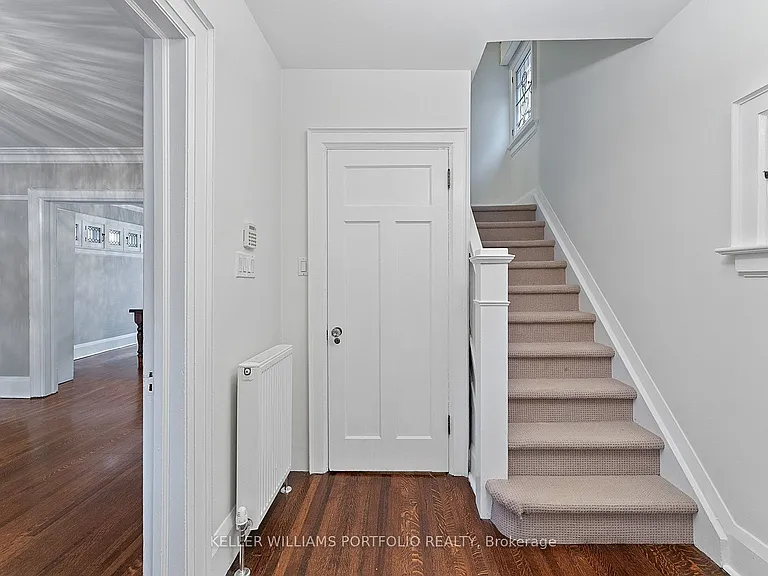145 Glengrove Ave W — Photo 6