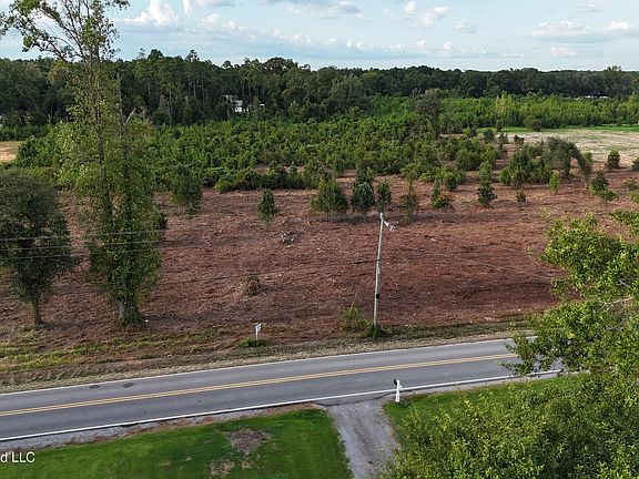 2nd image of Davis Sawmill Rd