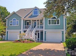 1112 Merchant Ln, Carolina Beach, NC 28428