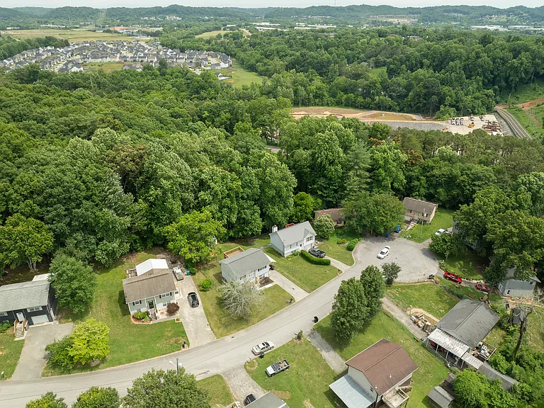 3312 Kendallmac Ln — Photo 32