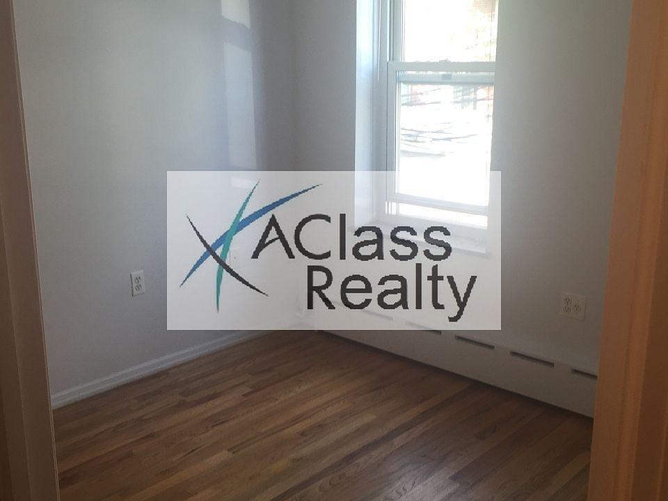 1st image of 2504 27th St #2M