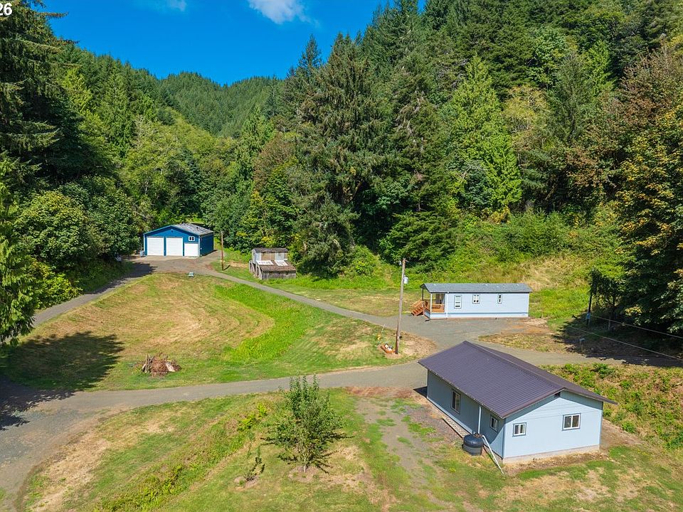 1st image of 1040 Lower Smith River Rd