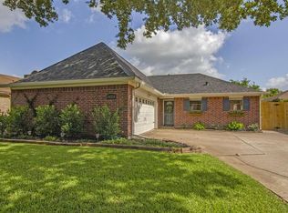 14214 Sandfield Dr, Houston, TX 77077