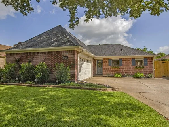 14214 Sandfield Dr, Houston, TX 77077