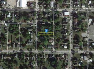 209 N Walnut St, Huntingburg, IN 47542