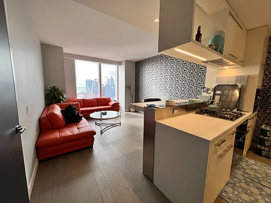 Rented by New Group Realty, Inc. | media 12