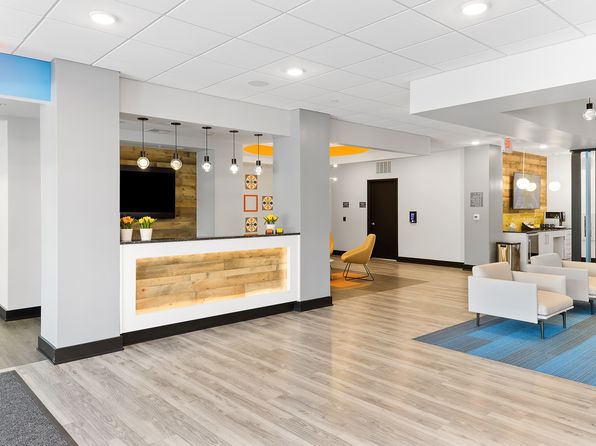 1330 Randolph Rd #411