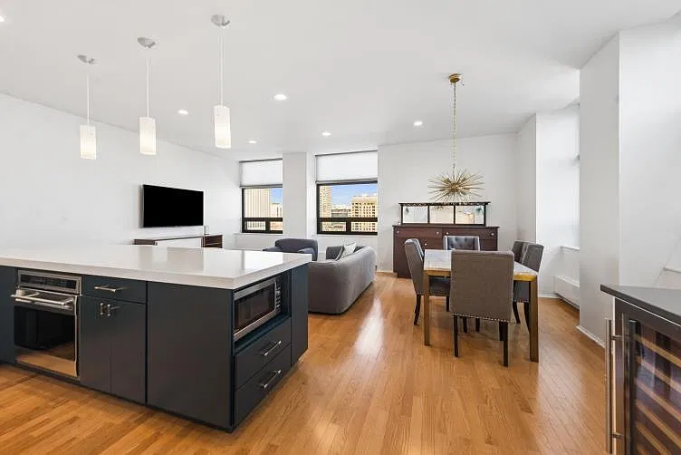 680 N Lake Shore Dr — Photo 4