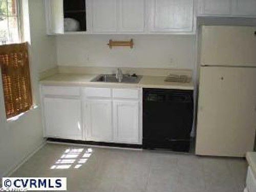2nd image of 1585 Constitution Dr