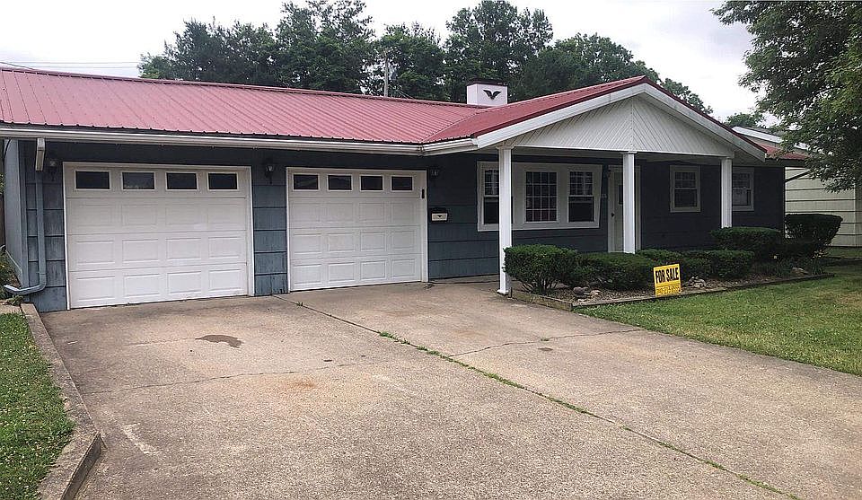 1st image of 206 Berkley Dr