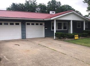 206 Berkley Dr, Woodsfield, OH