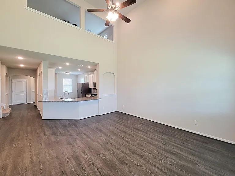 10423 Astor Points Trl — Photo 7