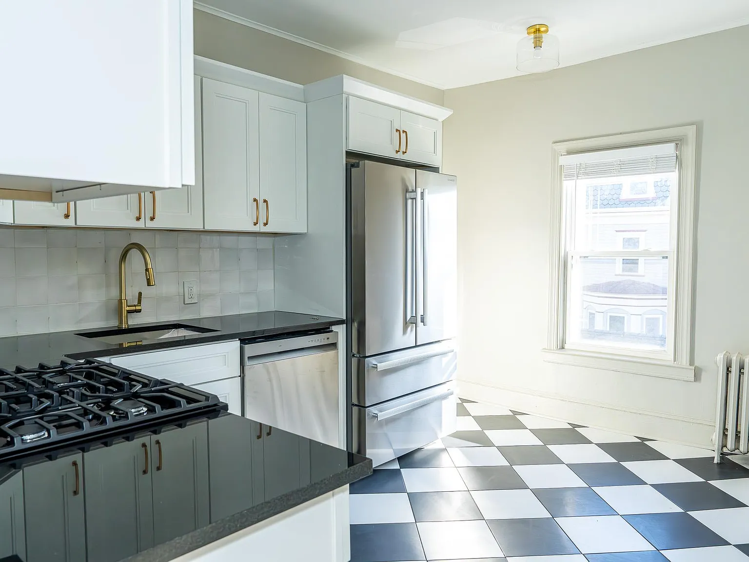 3 bed, 1750 sqft, $3,750 — Photo 3