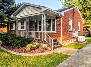 9011 Mahoney Dr, Louisville, KY 40258