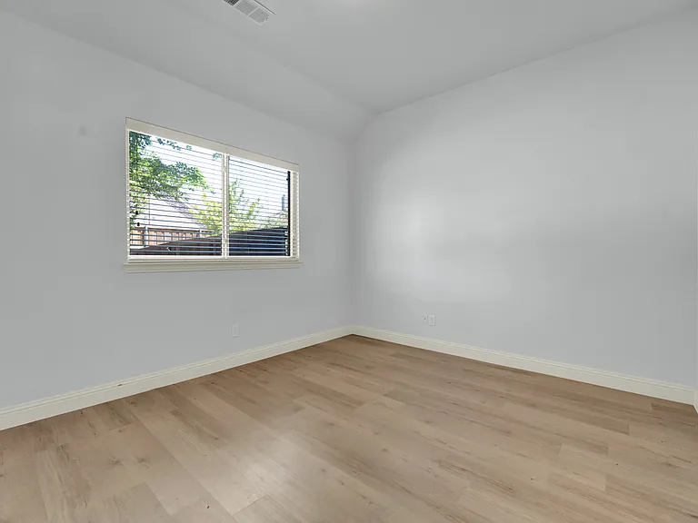 444 Wildwood Dr — Photo 12