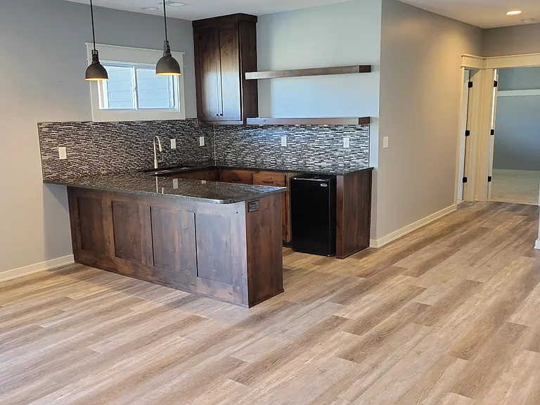 418 Freemont Dr — Photo 13