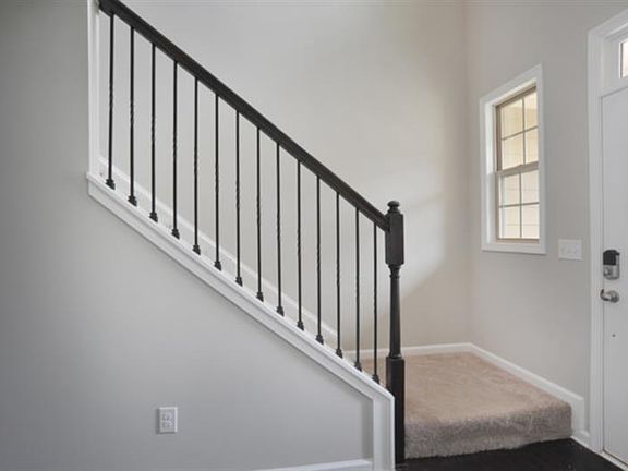 2nd image of 3589 Niles Way