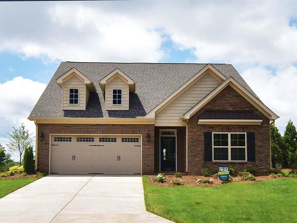 The Cambridge is a luxury one story home built by Keystone Homes