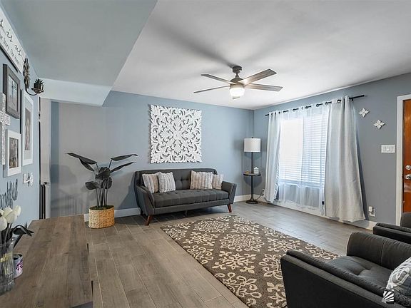 4th image of 1163 E Corona Dr