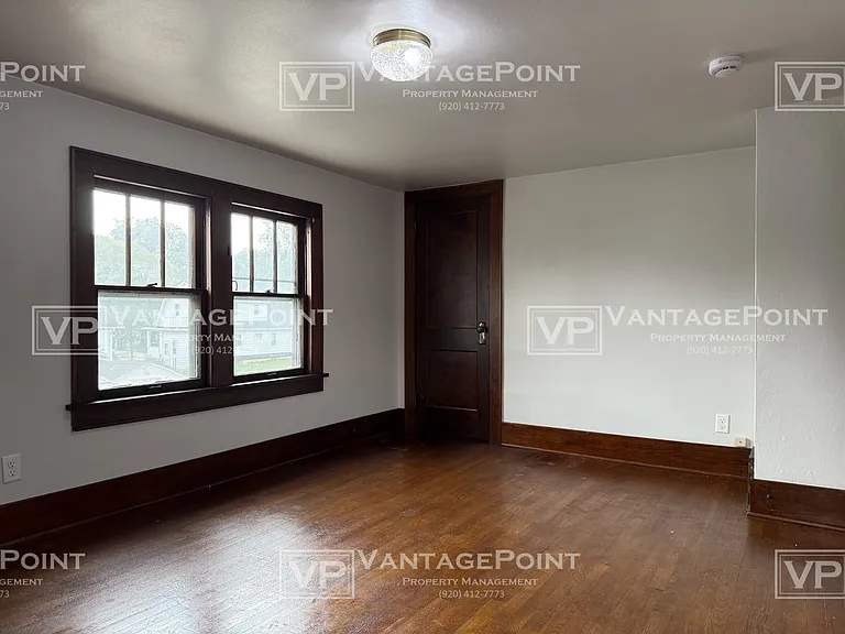 112 Cleveland St — Photo 13